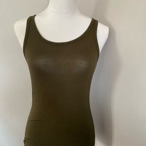 Olive standard tank top size small barely used no flaws